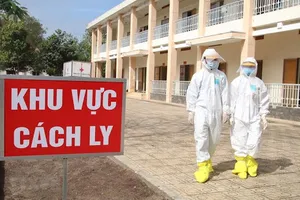 Du học sinh rời khỏi khu cách ly ở Hà Nội mắc Covid-19: Đình chỉ công tác một phó giám đốc