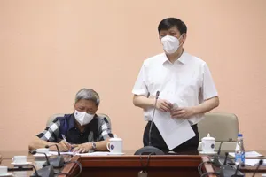 Thứ trưởng Nguyễn Trường Sơn và đoàn công tác thực hiện cách ly đúng quy định