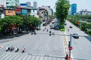 Vật vã với nắng nóng gay gắt 