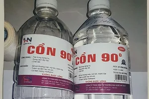 Bộ Y tế cảnh báo: Dùng nước sát khẩn chứa Methanol nguy hiểm tới tính mạng