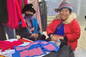 Độc đáo chợ phiên Y Tý 