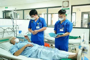 Chuẩn bị đủ nhân lực, thuốc men sẵn sàng cấp cứu người say nắng, sốc nhiệt 