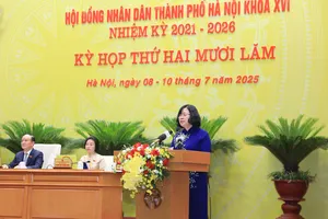 Đồng chí Bùi Thị Minh Hoài phát biểu chỉ đạo tại phiên khai mạc kỳ họp thứ 25 HĐND TP Hà Nội