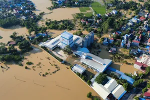 “Rốn lũ” Trung Giã ở Hà Nội xin ngừng nhận hỗ trợ nhu yếu phẩm