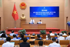 Hà Nội cam kết tiếp tục cắt giảm thủ tục và chi phí cho doanh nghiệp