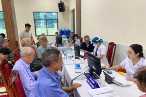 Hà Nội triển khai khám sức khỏe định kỳ miễn phí cho hơn 9,2 triệu người dân