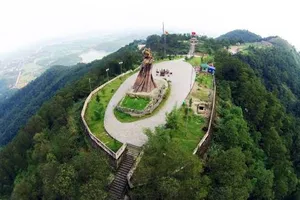 Một góc Khu du lịch văn hóa Đền Sóc. Ảnh: MINH TUẤN