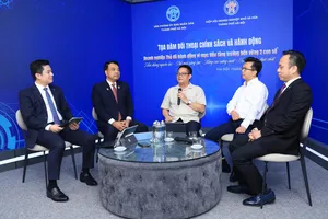Hà Nội đồng hành cùng doanh nghiệp thúc đẩy tăng trưởng 2 con số