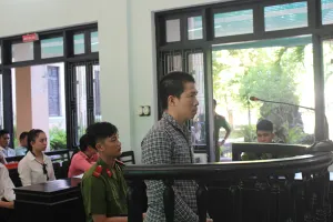 Thịnh trước vành móng ngựa phiên tòa lãnh án.