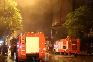 14 giờ liên tục chữa cháy quán karaoke King Club 