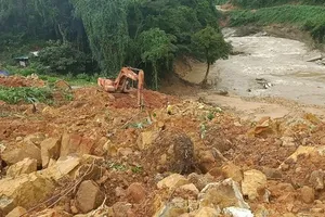 Thời tiết bất lợi cho công tác cứu hộ tại thủy điện Rào Trăng 3 