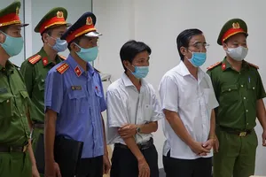 Hưng và Hoài đều là chuyên viên Trung tâm phát triển quỹ đất TP Huế ​