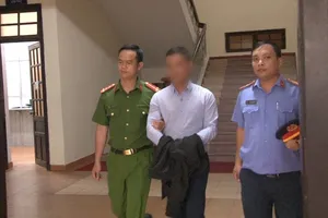 Công an thành phố Huế bắt tạm giam Giám đốc của Công ty Cổ phần Đầu tư thương mại số 1 Phúc Nguyên Khang ​