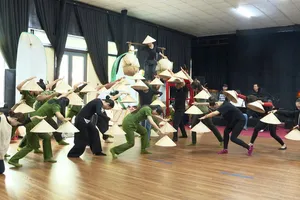 Công an TP Huế luyện tập các tiết mục chuẩn bị cho Hội diễn nghệ thuật quần chúng lần thứ III năm 2025 được tổ chức tại khu vực III