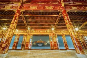 Điện Thái Hòa nhìn về Ngọ Môn- Đại nội Huế