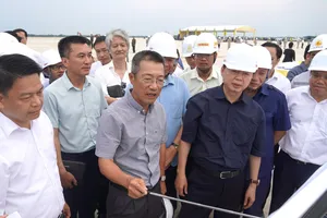 Phó Thủ tướng Trần Hồng Hà kiểm tra công tác thi công Cảng hàng không Quảng Trị 