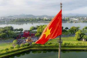 Cố đô Huế rạng rỡ cùng Việt Nam tiến bước