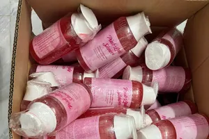 Khởi tố nhóm đối tượng sản xuất dầu gội giả