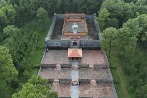 Rút kinh nghiệm về dựng Hoàng Ốc ở lăng mộ Nghi Thiên Chương Hoàng hậu Từ Dũ