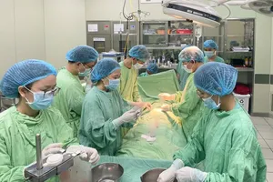 Ghép tủy thành công cho bệnh nhi 7 tuổi