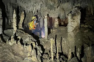 Hang Thiên Cung dài 4.206m vừa được phát hiện trong VQG Phong Nha - Kẻ Bàng