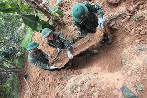 Phát hiện nhiều mộ tập thể liệt sĩ gần Thành cổ Quảng Trị