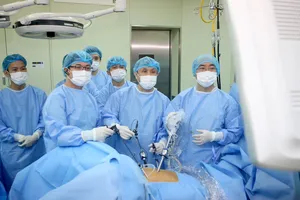 Phẫu thuật nội soi cắt đại trực tràng tại Bệnh viện Trung ương Huế