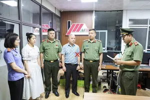 Khởi tố 2 nhóm đối tượng làm giả hồ sơ mua nhà ở xã hội