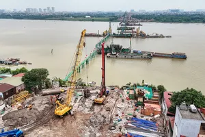 Hà Nội yêu cầu đẩy nhanh tiến độ nhiều dự án trọng điểm, trong đó có cầu Trần Hưng Đạo