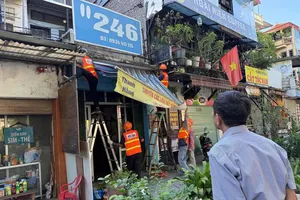 Công tác giải phóng mặt bằng phục vụ dự án Trục không gian quốc lộ 1A qua địa bàn TP Hà Nội đang được đẩy nhanh. Ảnh: TIẾN CƯỜNG