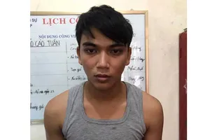 Bắt khẩn cấp tài xế xe container hất văng thượng úy công an xuống đường