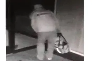 Đối tượng Nguyễn Giáp Đô tại Cơ quan điều tra (Nguồn ảnh Công an huyện Thạch Hà) 