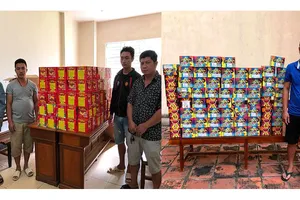 Các đối tượng cùng tang vật pháo nổ bị bắt giữ. Ảnh: Công an cung cấp