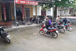 Trạm Y tế xã Hòa Hải, nơi đang điều trị cho nhiều trường hợp bị ngộ độc thực phẩm