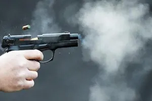 Một trưởng thôn bị bắn trọng thương