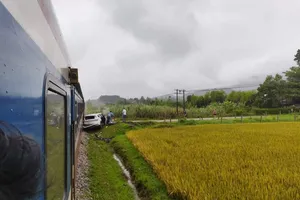 Ô tô bị hư hỏng nặng sau tai nạn