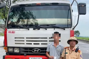 Lực lượng chức năng phát hiện lái xe dương tính với ma túy tổng hợp