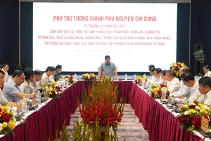 Phó Thủ tướng Chính phủ Nguyễn Chí Dũng - Tổ trưởng Tổ công tác số 7 của Chính phủ làm việc với các tỉnh Ninh Bình, Thanh Hóa, Nghệ An, Hà Tĩnh, Quảng Trị 