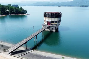 Một góc hồ Kẻ Gỗ ở tỉnh Hà Tĩnh 