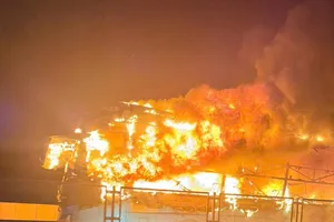 Hiện trường vụ cháy xe khách 