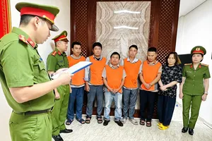 Cơ quan Cảnh sát điều tra thi hành lệnh bắt bị can để tạm giam