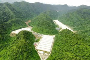 Một góc khu vực trang trại chăn nuôi heo của Công ty TNHH Dabaco ở xã Thạch Quảng, tỉnh Thanh Hóa