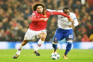 Marouane Fellaini (trái) chắc chắn vắng mặt tại CSKA Moscow. Ảnh: Getty Images 