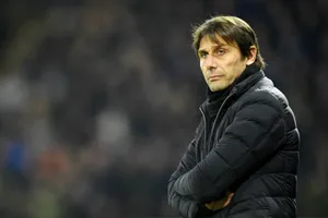 HLV Antonio Conte thật sự cảm nhận mọi thứ đang vượt tầm kiểm soát. Ảnh: Getty Images