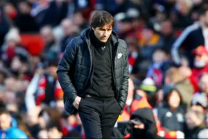 Dáng vẻ thất vọng của HLV Antonio Conte sau thất bại tại Man.United. Ảnh: Getty Images