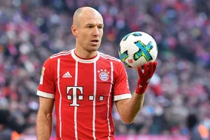 Arjen Robben sẽ hết hạn hợp đồng với Bayern Munich vào cuối mùa giải này và hiện vẫn đang để ngỏ tương lai - Ảnh: Goal