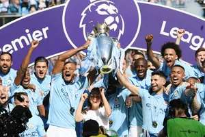 Man.City giương cao chức vô địch rất xứng đáng và ấn tượng. Ảnh: Getty Images 
