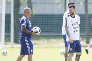 HLV Sampaoli khẳng định không có “quyền lực đen” của Messi.Ảnh: Getty Images