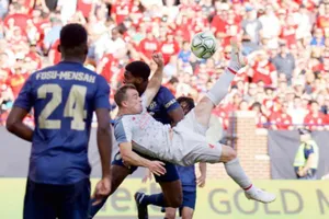 Xherdan Shaqiri và pha ghi bàn ấn tượng trong ngày ra mắt. Ảnh: thisisanfield.com