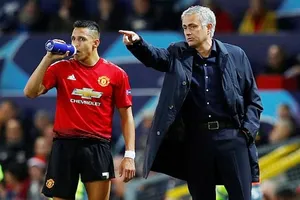 Alexis Sanchez khẳng định luôn tôn trọng Jose Mourinho. Ảnh: Getty Images 